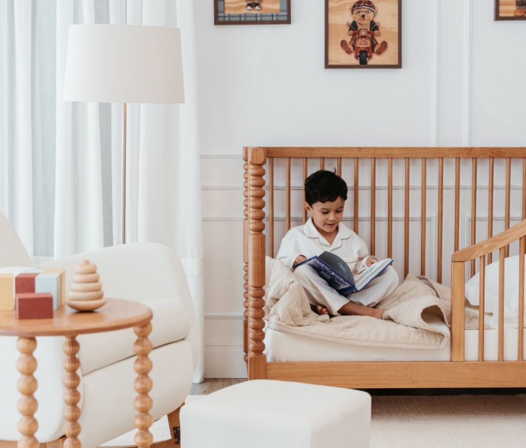 How long does a baby sleep in a crib? Learn when it's time to make the transition