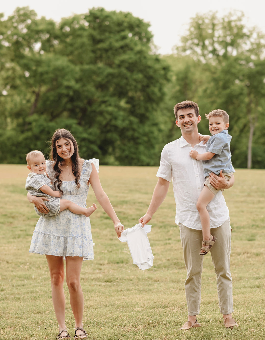 Meet Deanna Knight: Embracing Motherhood as a Mom of Three