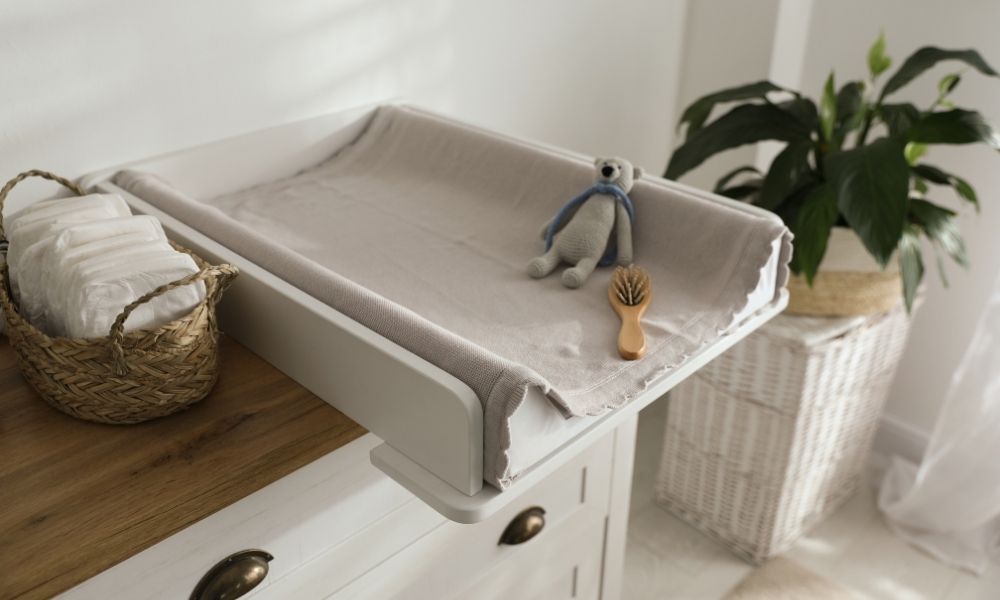 A Quick Overview of Cleaning Your Baby’s Changing Tray