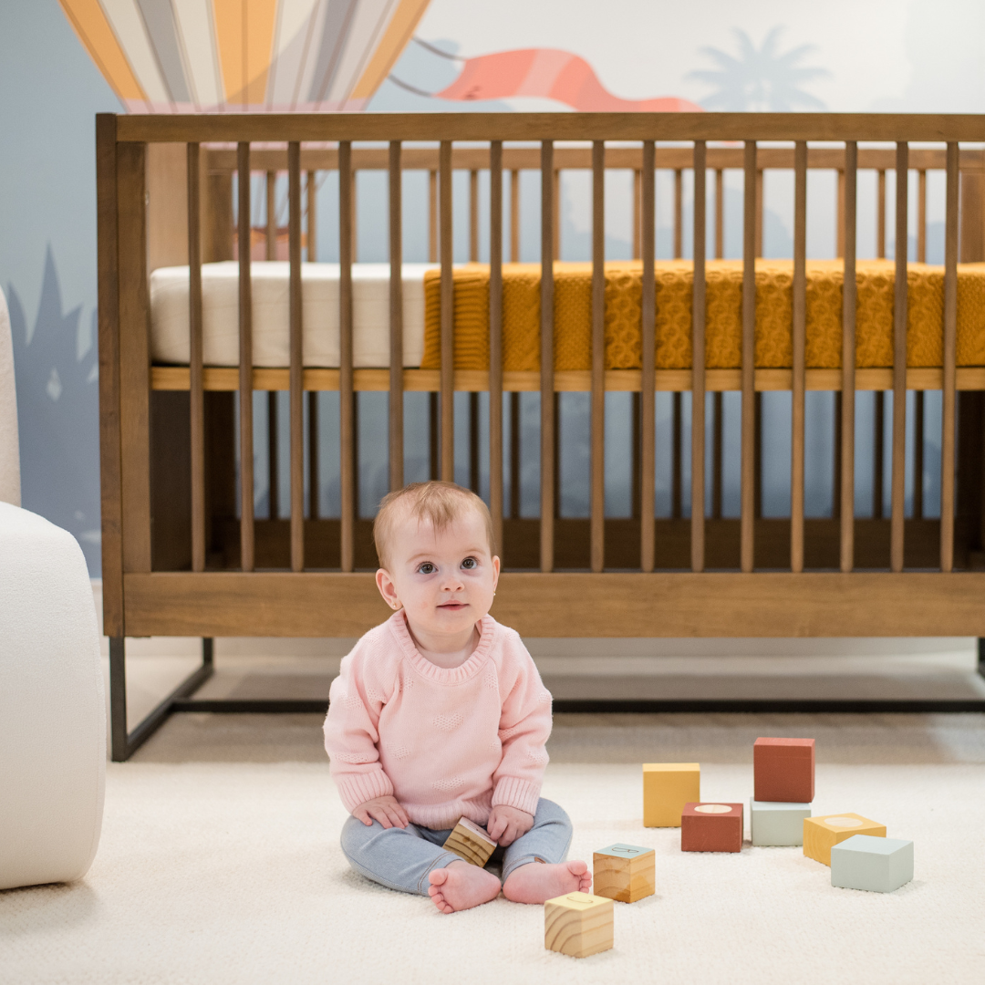 Noah Nursery Set in Walnut