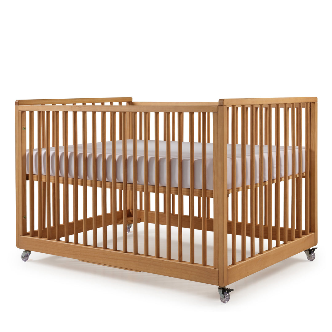 Cali Convertible Crib 4 in 1 in Hazelnut