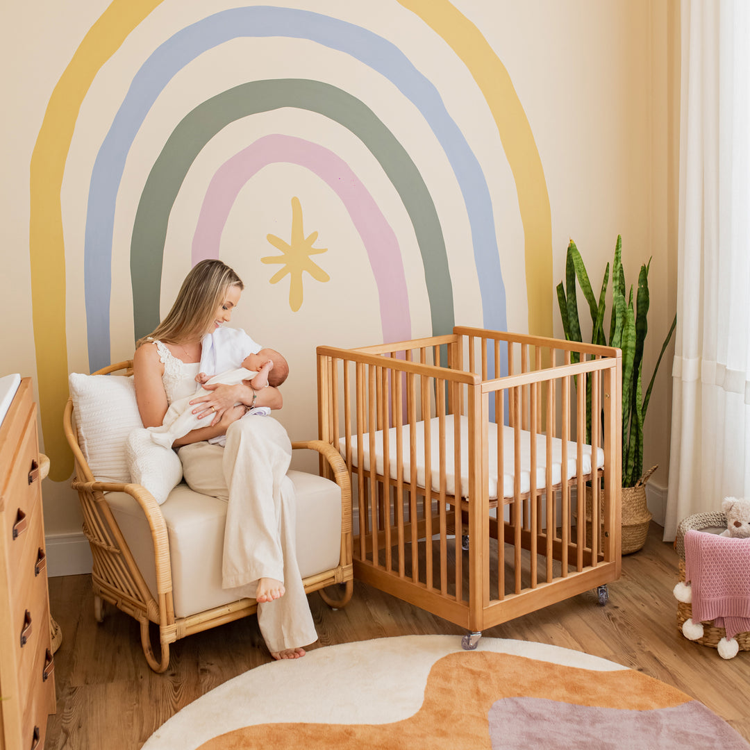 Cali Convertible Crib 4 in 1 in Hazelnut