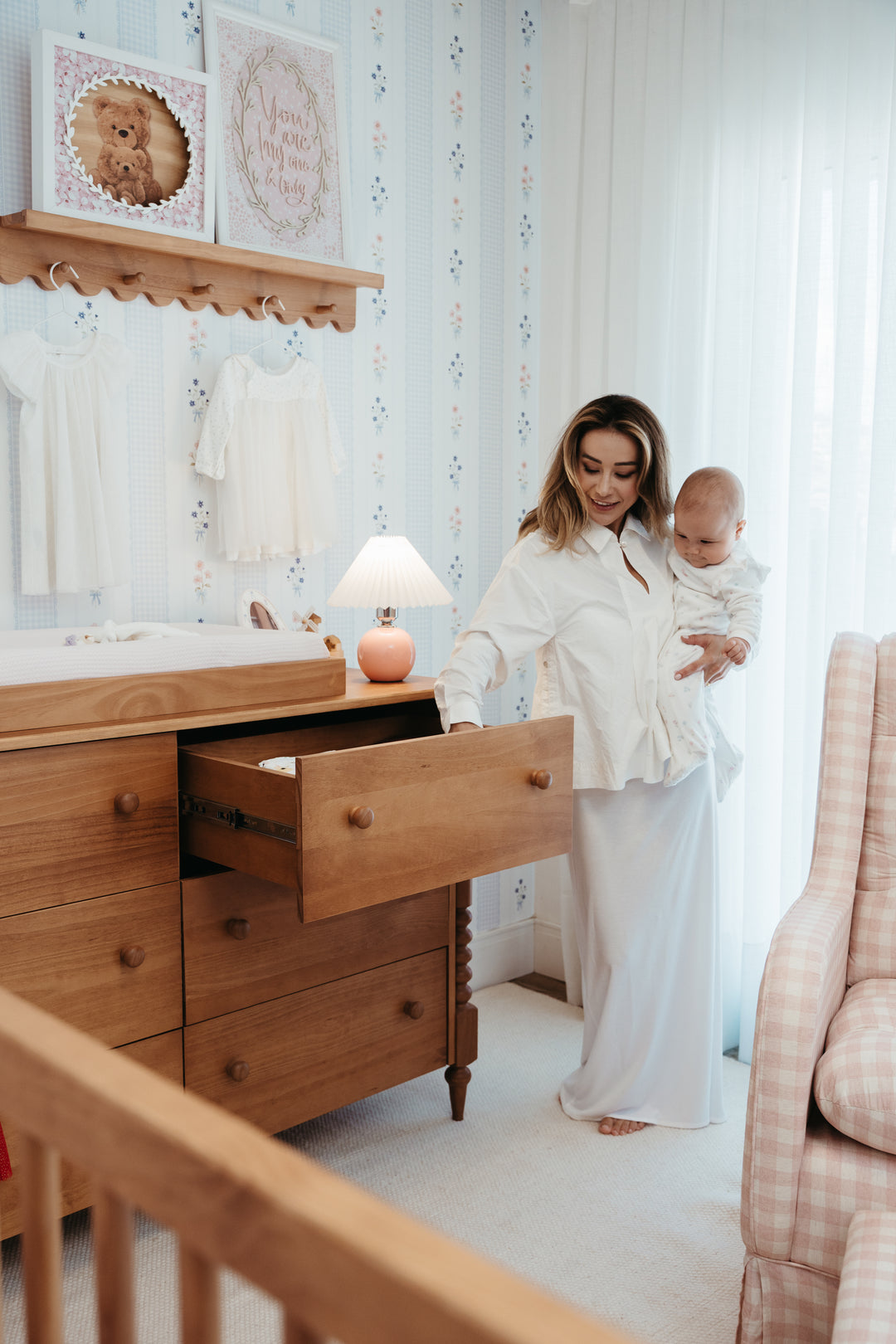 Selene 6 Drawer Dresser in Hazelnut