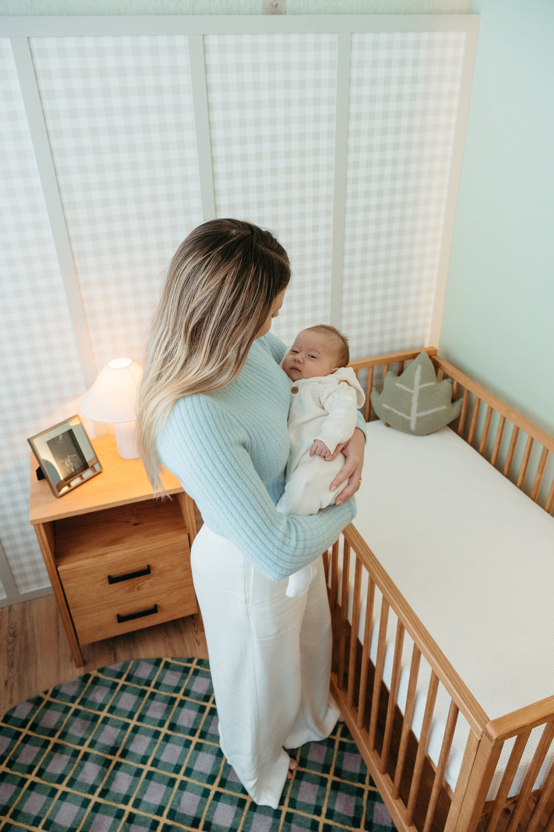 Cali Solid Wood 4-in-1 Convertible Crib – Hazelnut