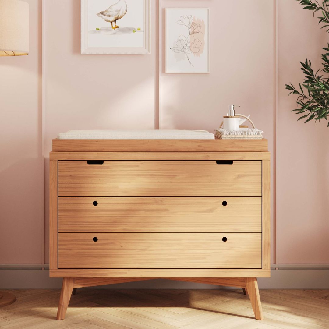 Retro 3 Drawer Dresser in Hazelnut