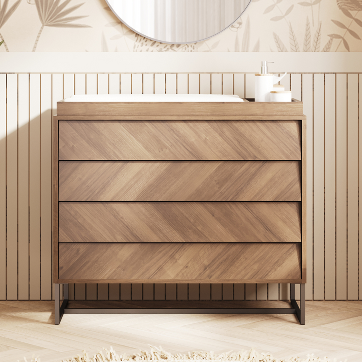 Noah Changing Set in Walnut