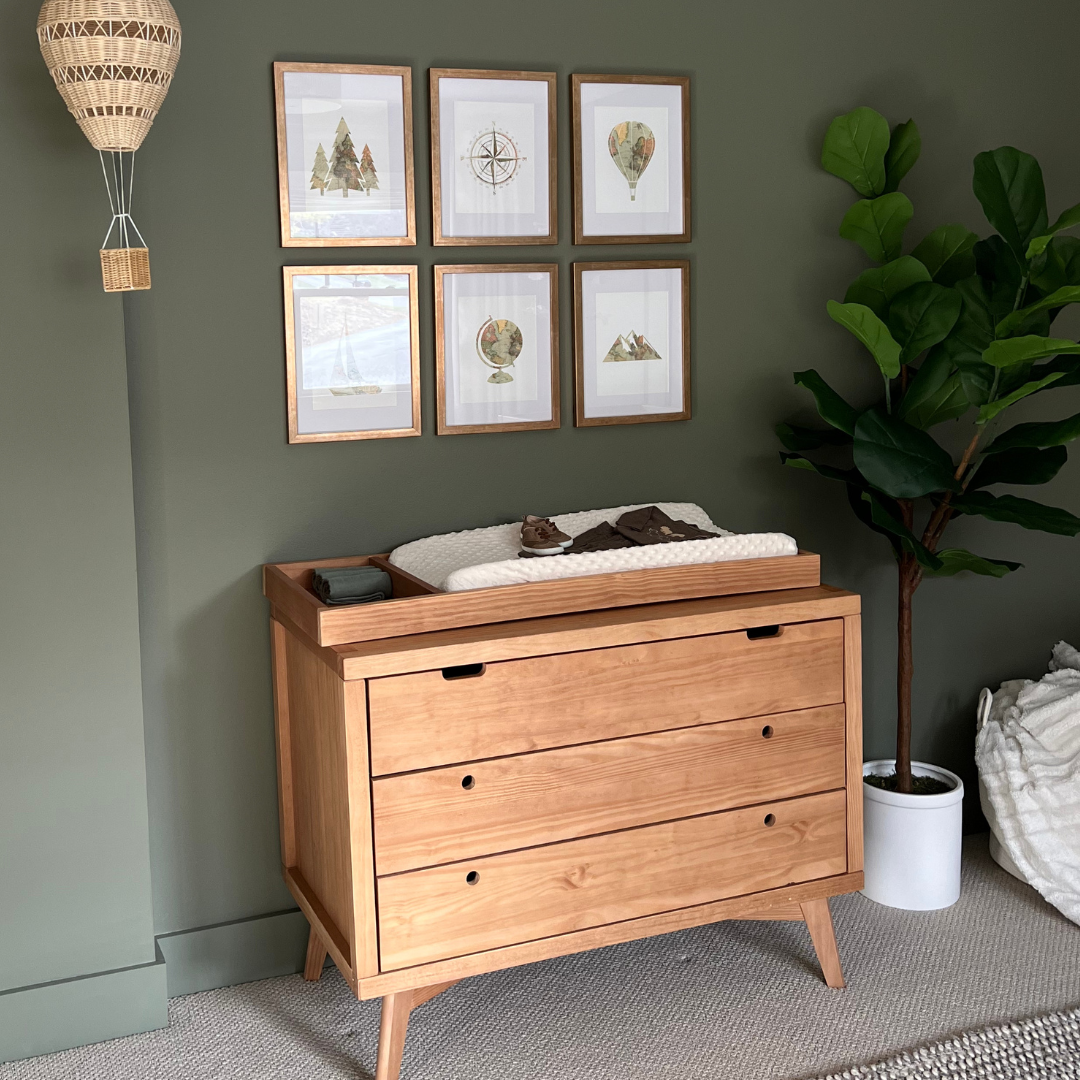 Retro Crib, Dresser and Changing Tray Nursery Set in Hazelnut