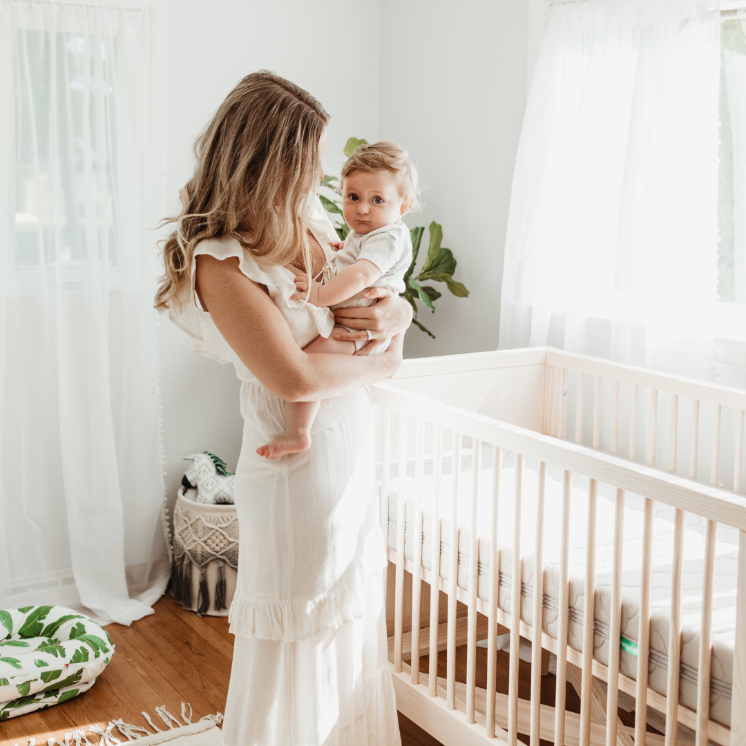 Retro Convertible Crib in Natural Washed