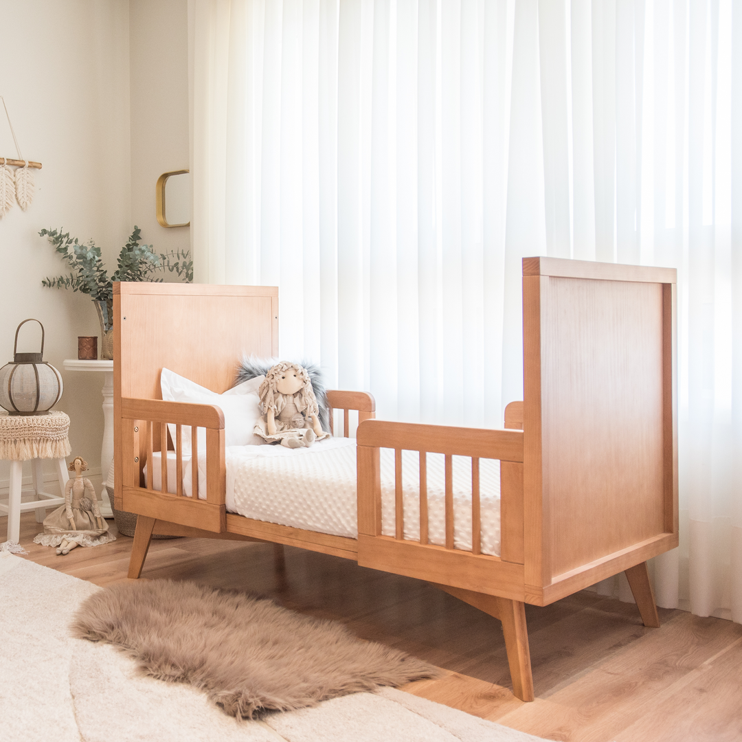 Retro Convertible Crib in Hazelnut